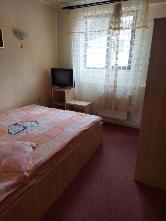 Pensiune Casa Barcaru Azuga Buitenkant foto